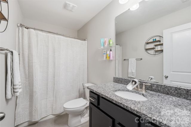 3017 Spinner Court, Denver, NC 28037