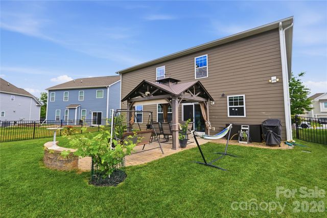 3017 Spinner Court, Denver, NC 28037