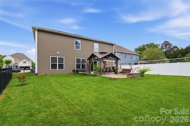 3017 Spinner Court, Denver, NC 28037