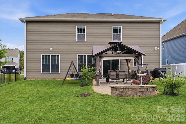 3017 Spinner Court, Denver, NC 28037