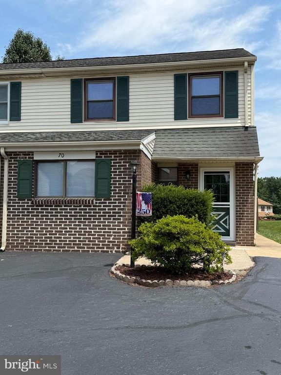 70 ORCHARD CT, Royersford, PA 19468