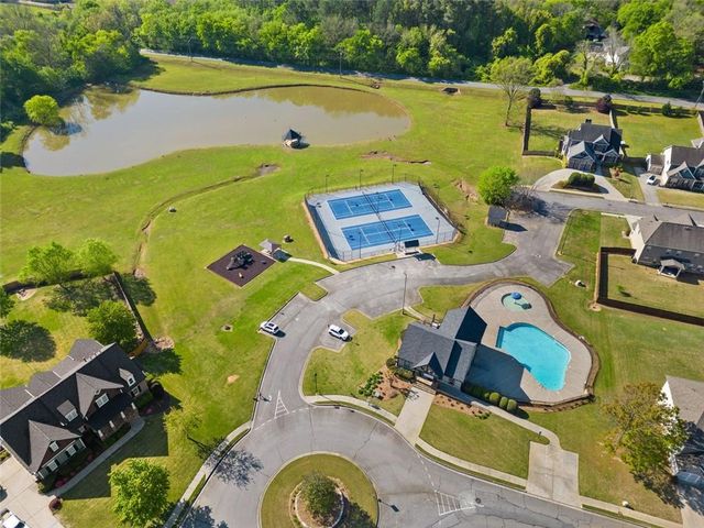 10 Catalpa SE Court, Cartersville, GA 30120