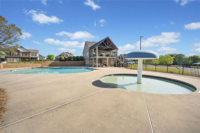 10 Catalpa SE Court, Cartersville, GA 30120