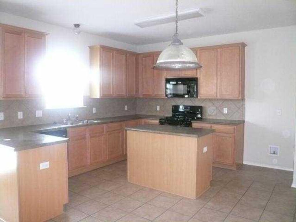 1559 Haynie BND, Round Rock, TX 78665