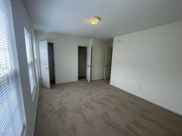 4905 Wyatt Brook Way, Raleigh, NC 27609