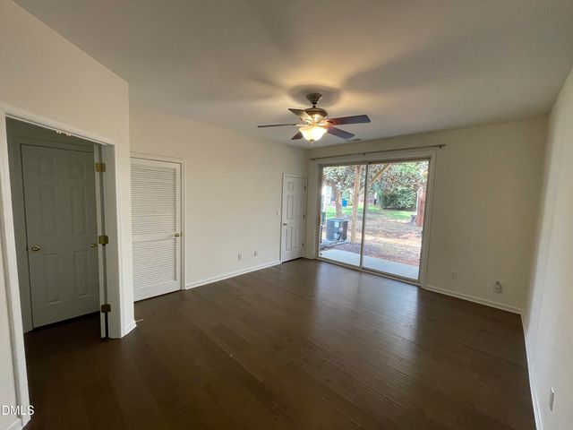 4905 Wyatt Brook Way, Raleigh, NC 27609