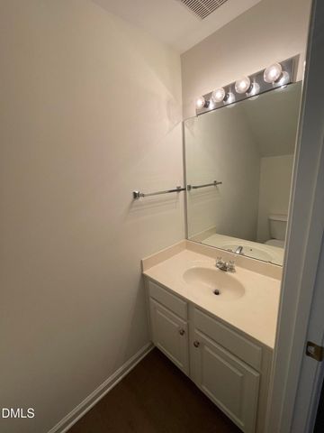 4905 Wyatt Brook Way, Raleigh, NC 27609