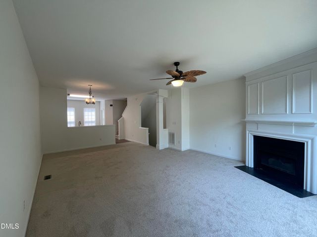 4905 Wyatt Brook Way, Raleigh, NC 27609