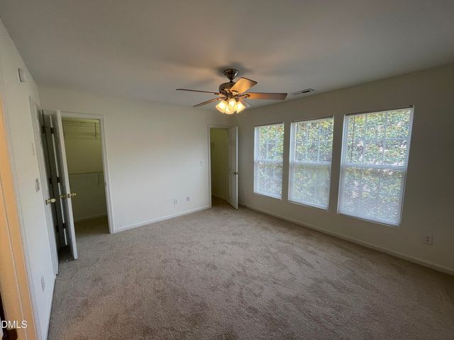 4905 Wyatt Brook Way, Raleigh, NC 27609
