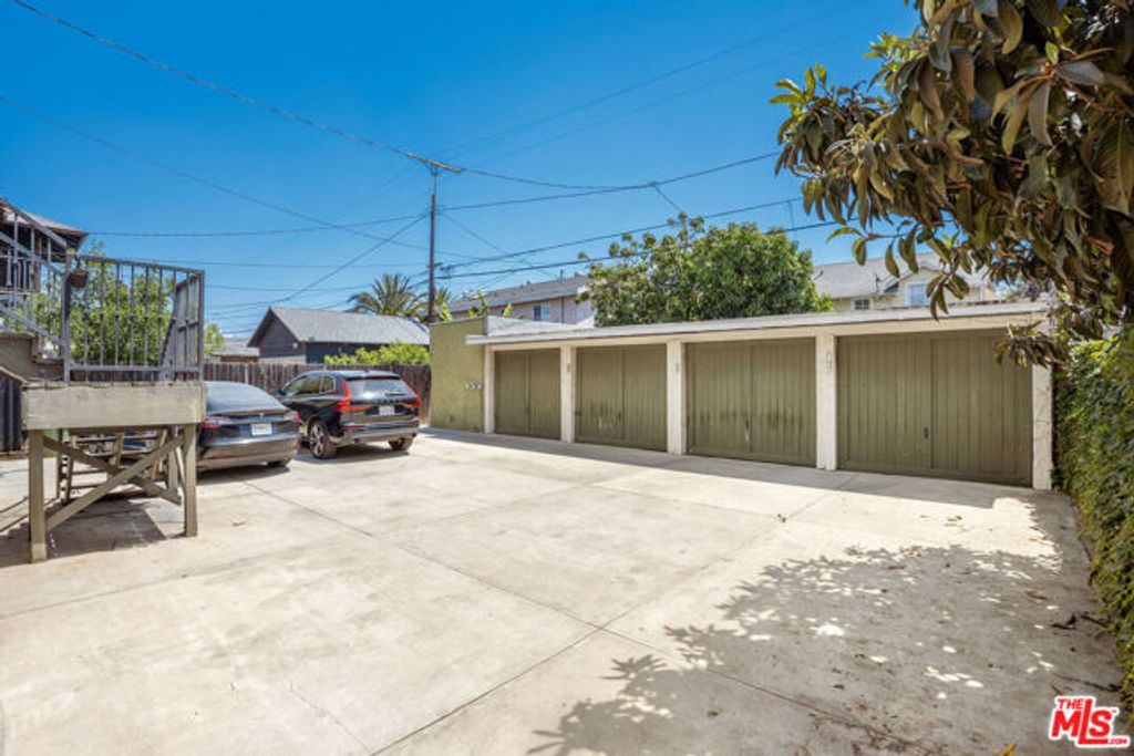 1532 4th Avenue, Los Angeles, CA 90019