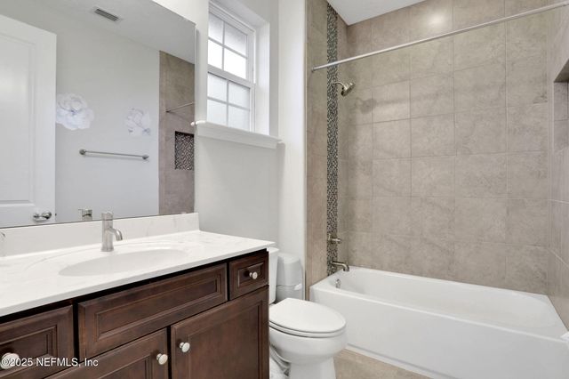 4222 EAGLE LANDING Parkway, Orange Park, FL 32065