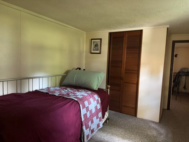 705 Nicolet Trail, Houghton Lake, MI 48629