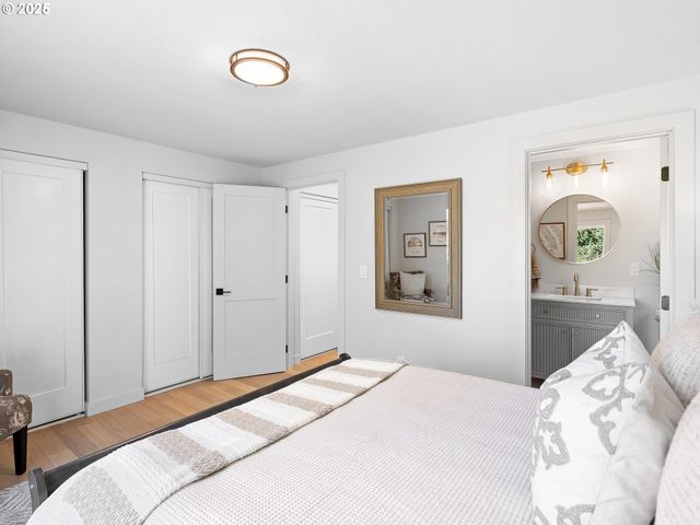 1925 HILLHOUSE Dr, West Linn, OR 97068