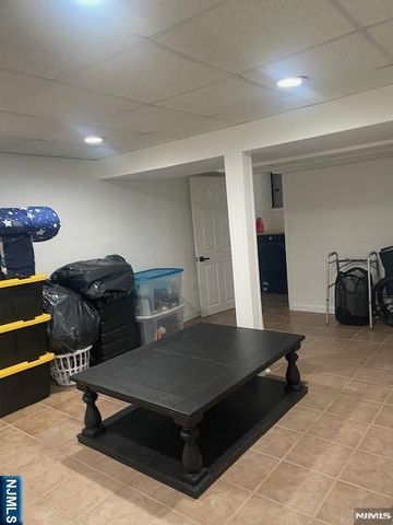 501 2nd Avenue, Roselle, NJ 07203