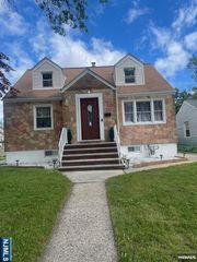 501 2nd Avenue, Roselle, NJ 07203