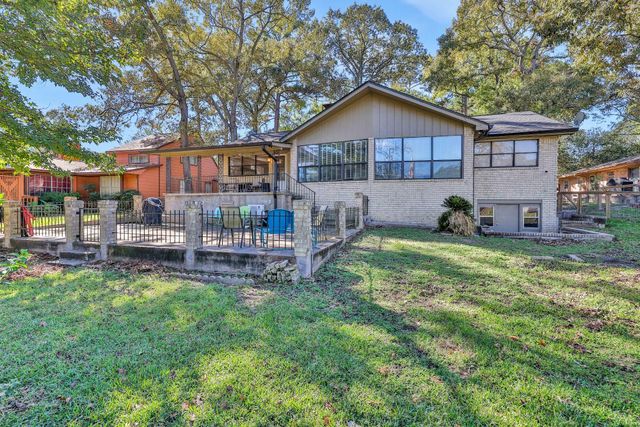 148 S Oak Bluff Street, Trinity, TX 75862