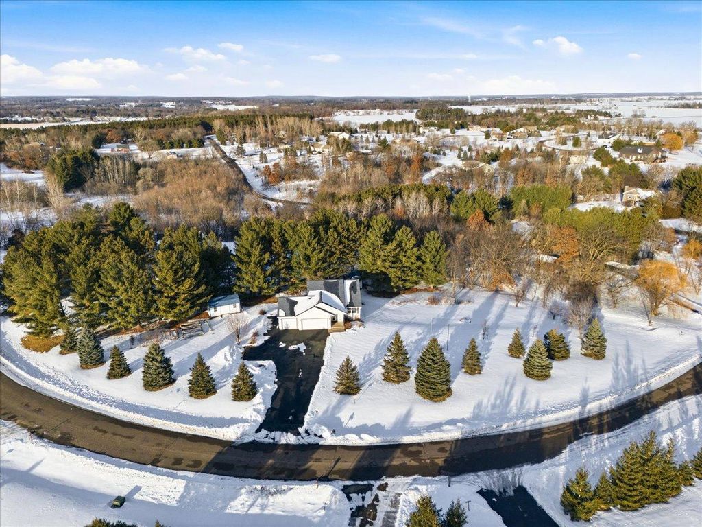 1320 216th Avenue, New Richmond, WI 54017