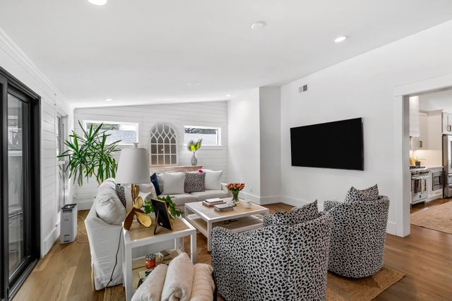 710 Simmons Street, Mount Pleasant, SC 29464