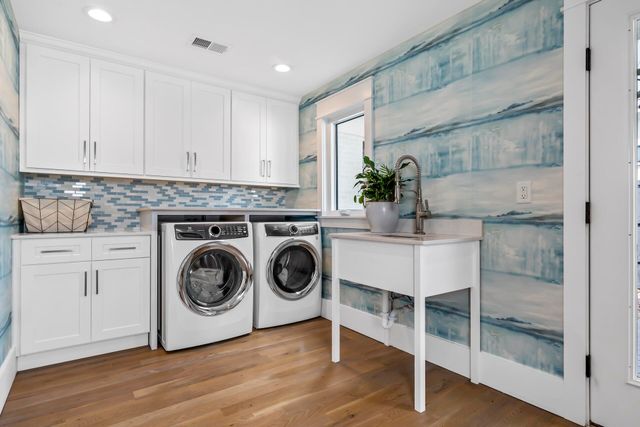 710 Simmons Street, Mount Pleasant, SC 29464