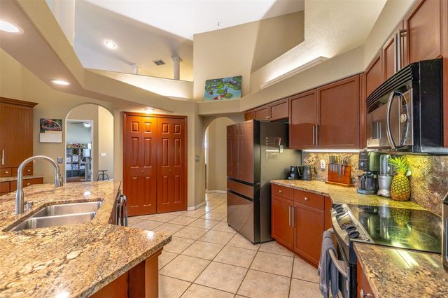 987 KERWOOD CIRCLE, Oviedo, FL 32765