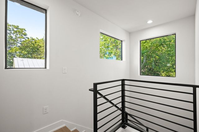 619 Hammack DR 2, Austin, TX 78752