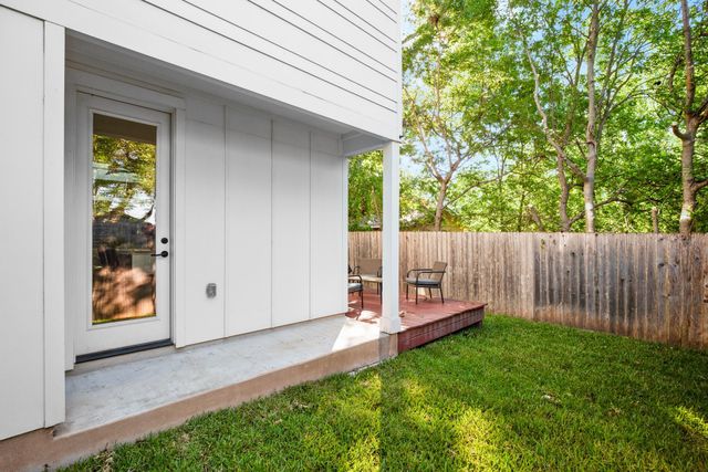 619 Hammack DR 2, Austin, TX 78752