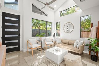 619 Hammack DR 2, Austin, TX 78752