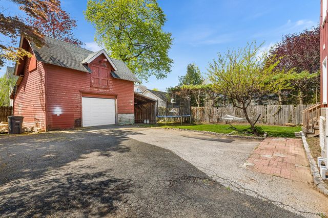 29 Howard Avenue, White Plains, NY 10606