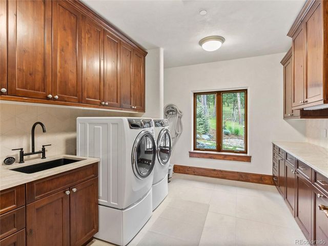 113 Elk Crossing Ln, Evergreen, CO 80439