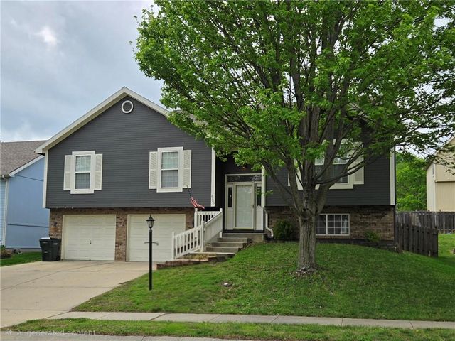 2926 Garland Street, Leavenworth, KS 66048