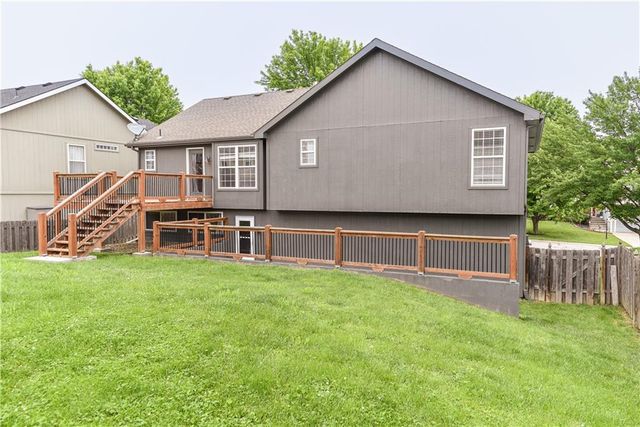 2926 Garland Street, Leavenworth, KS 66048