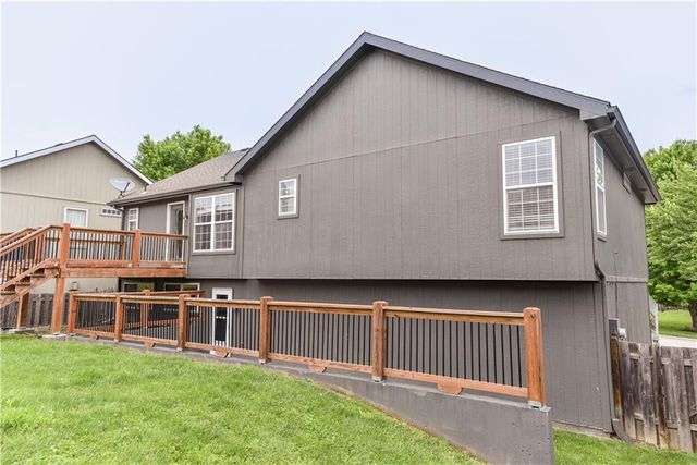 2926 Garland Street, Leavenworth, KS 66048