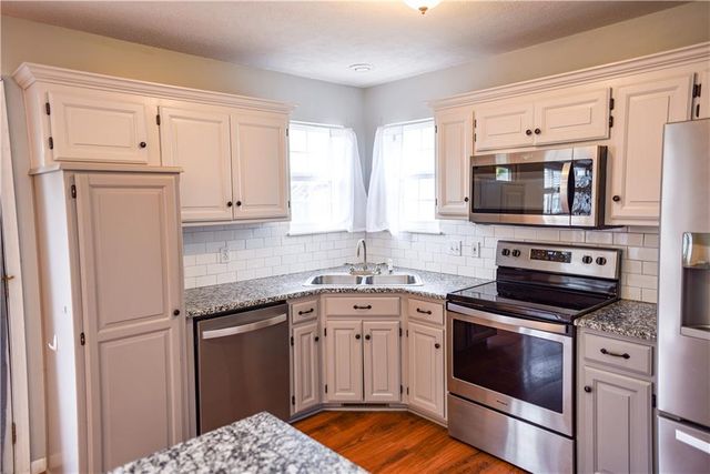 2926 Garland Street, Leavenworth, KS 66048
