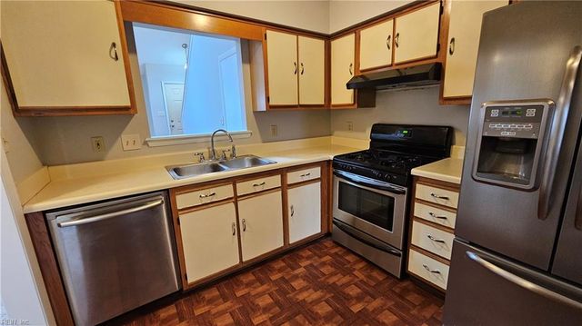 13 Treefern PL, Hampton, VA 23666