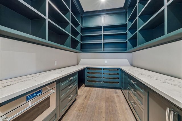 9 Valley Forge Drive, Bunker Hill Village, TX 77024
