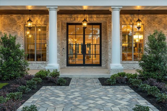 9 Valley Forge Drive, Bunker Hill Village, TX 77024