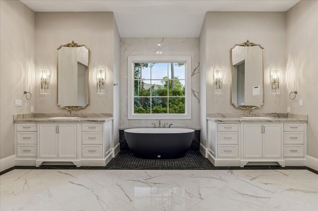 9 Valley Forge Drive, Bunker Hill Village, TX 77024
