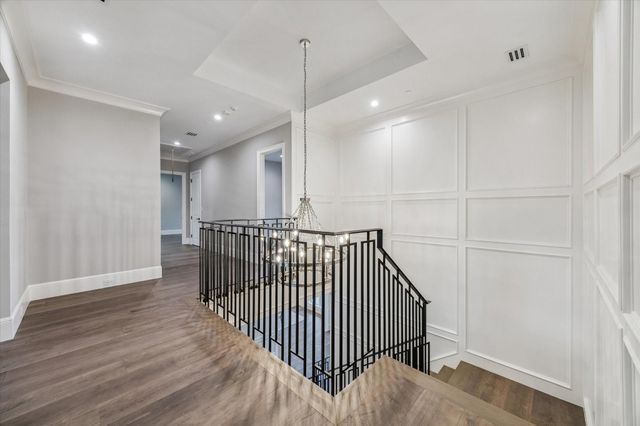 9 Valley Forge Drive, Bunker Hill Village, TX 77024