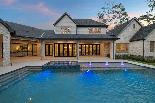 9 Valley Forge Drive, Bunker Hill Village, TX 77024