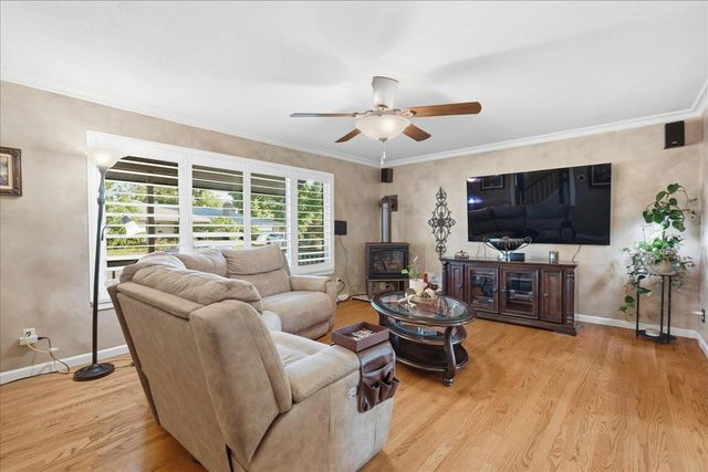 4772 Hixon Cir, Carmichael, CA 95608