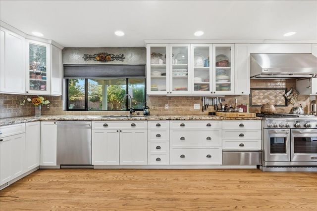 4772 Hixon Cir, Carmichael, CA 95608