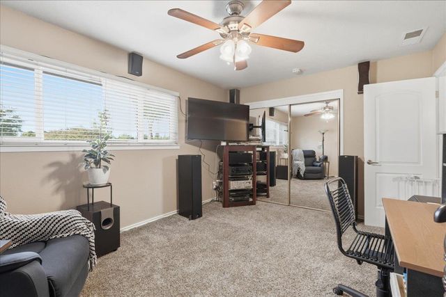 4772 Hixon Cir, Carmichael, CA 95608