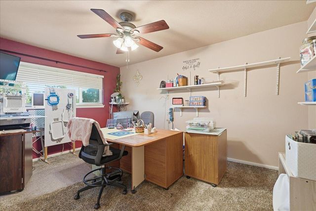 4772 Hixon Cir, Carmichael, CA 95608