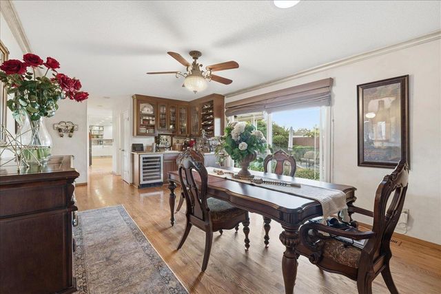 4772 Hixon Cir, Carmichael, CA 95608