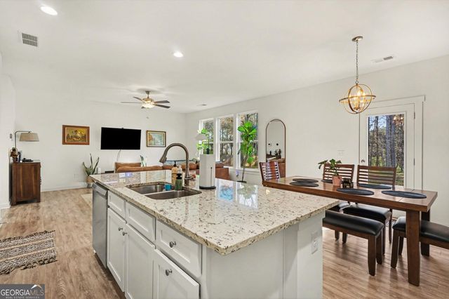 31 Breckens Way, Statham, GA 30666