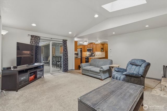 600 N 23rd Ave., Kelso, WA 98626