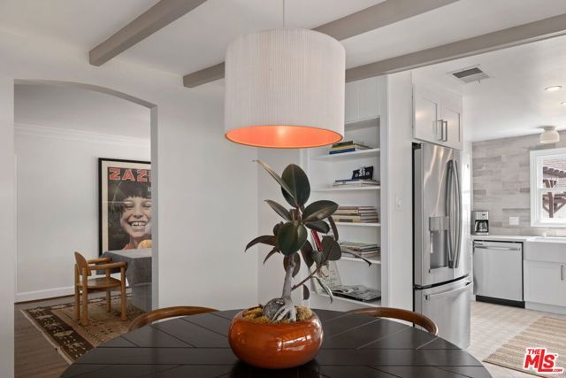 4654 Denny Avenue, Toluca Lake (los Angeles), CA 91602