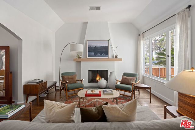 4654 Denny Avenue, Toluca Lake (los Angeles), CA 91602