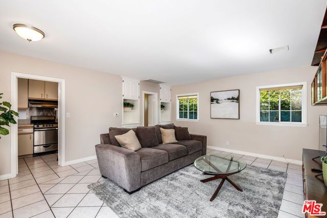 4654 Denny Avenue, Toluca Lake (los Angeles), CA 91602