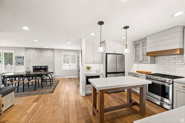 2241 E SOMERSET DR, Cottonwood Heights, UT 84121